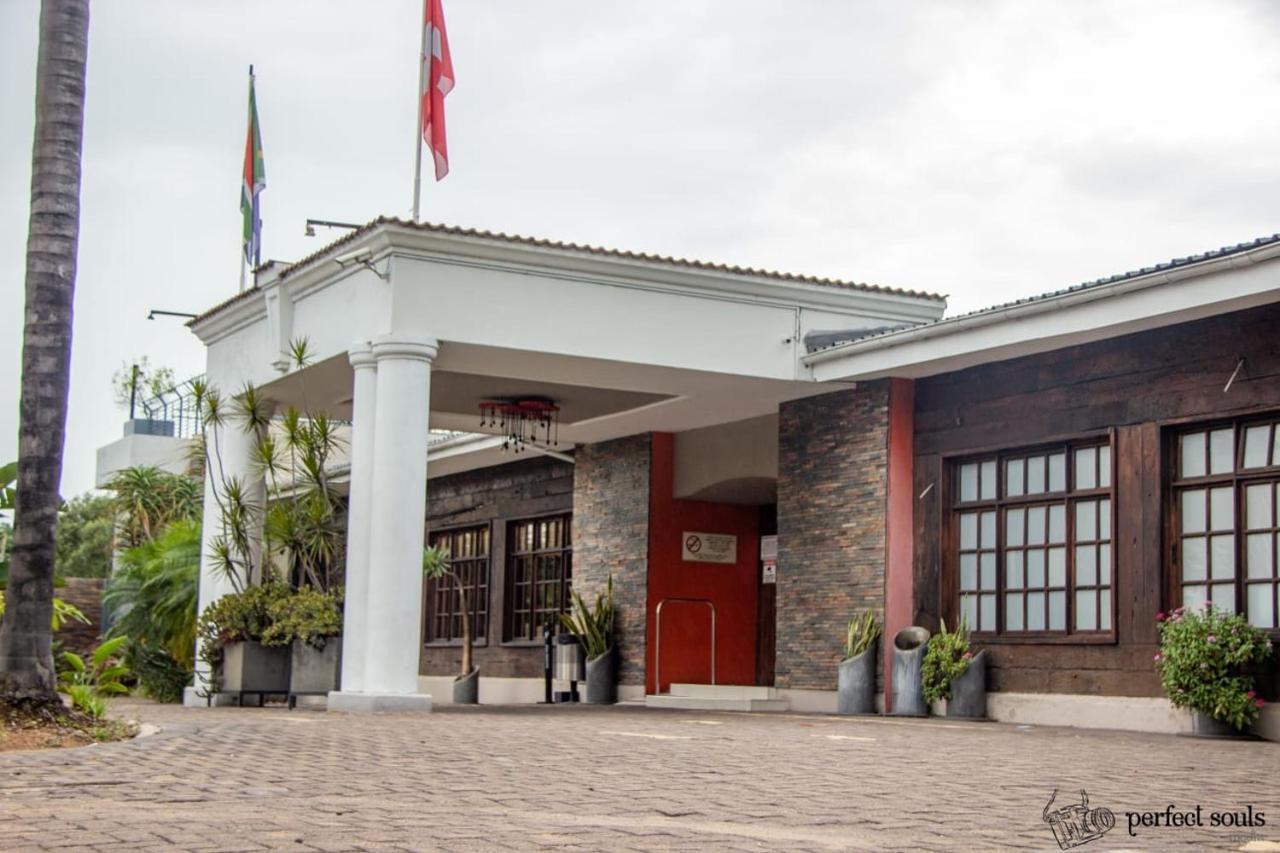 Cajori Hotel พาลาบอร์วา ภายนอก รูปภาพ