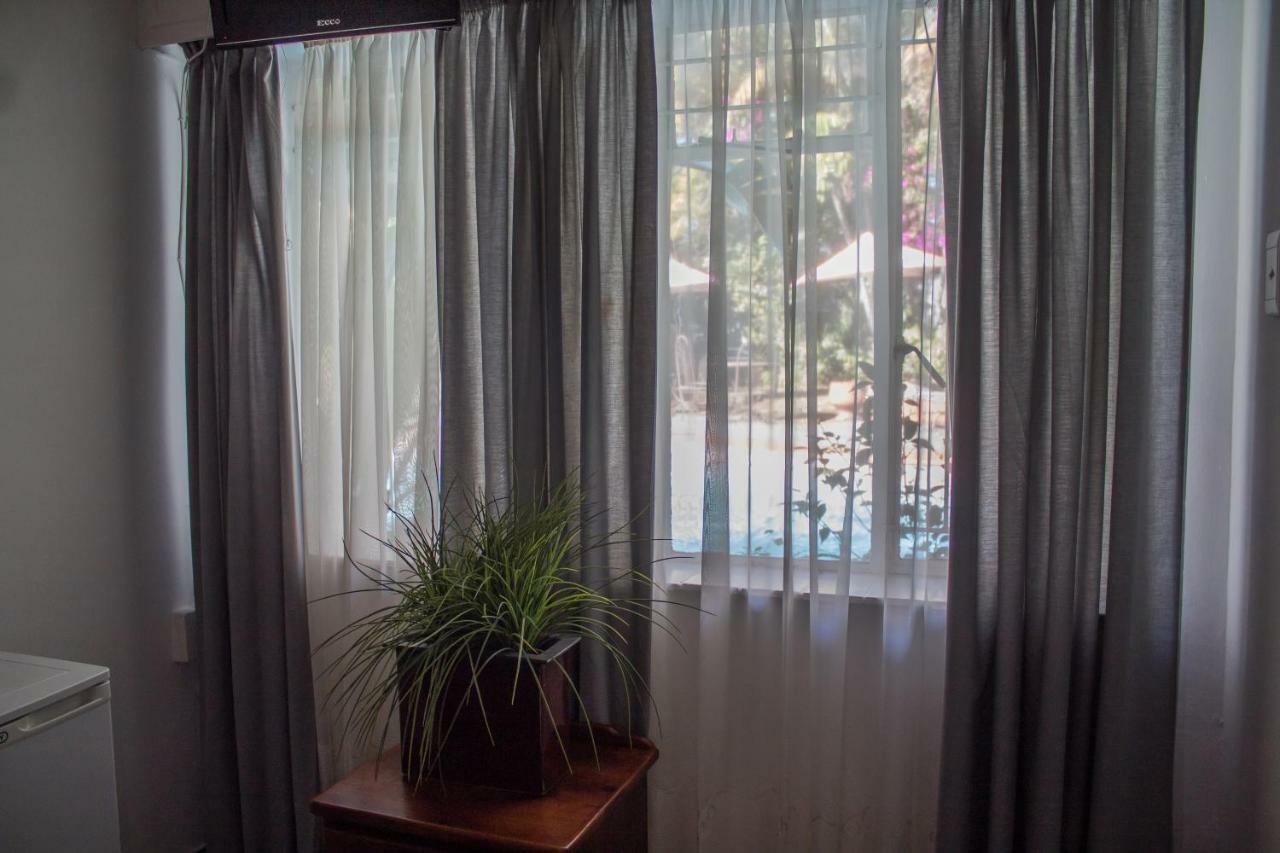 Cajori Hotel พาลาบอร์วา ภายนอก รูปภาพ