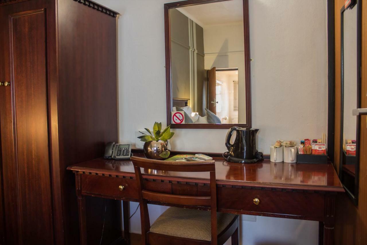 Cajori Hotel พาลาบอร์วา ภายนอก รูปภาพ