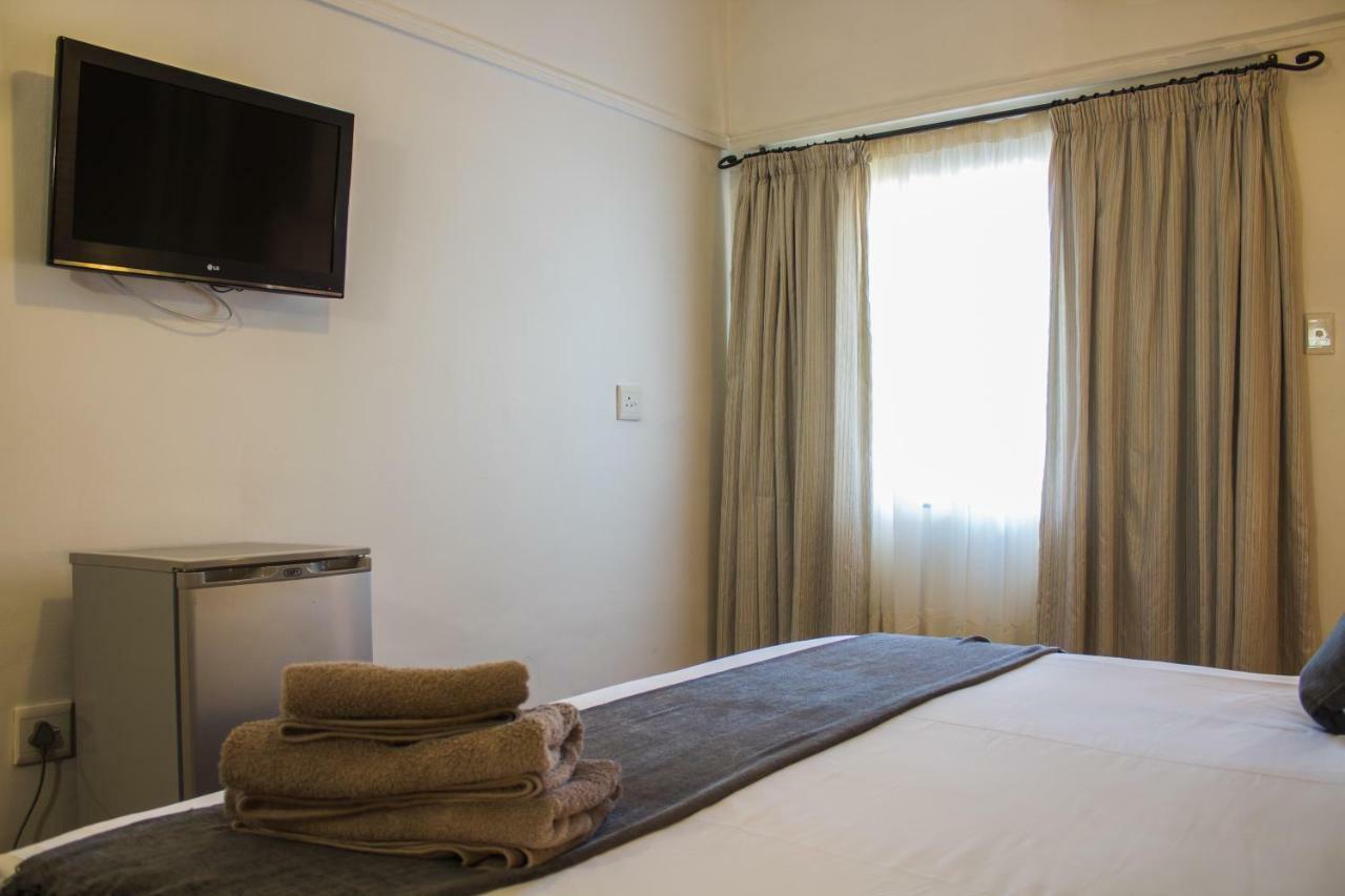 Cajori Hotel พาลาบอร์วา ภายนอก รูปภาพ