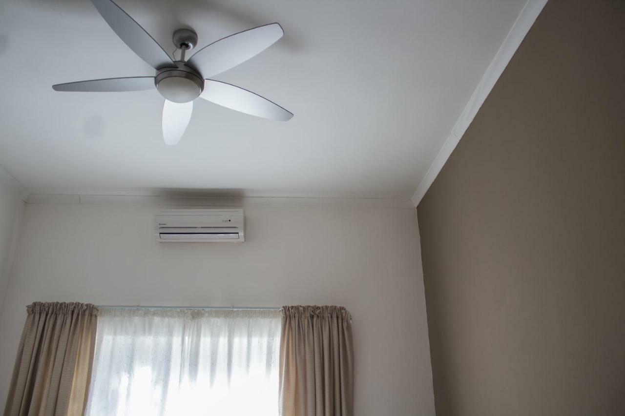 Cajori Hotel พาลาบอร์วา ภายนอก รูปภาพ